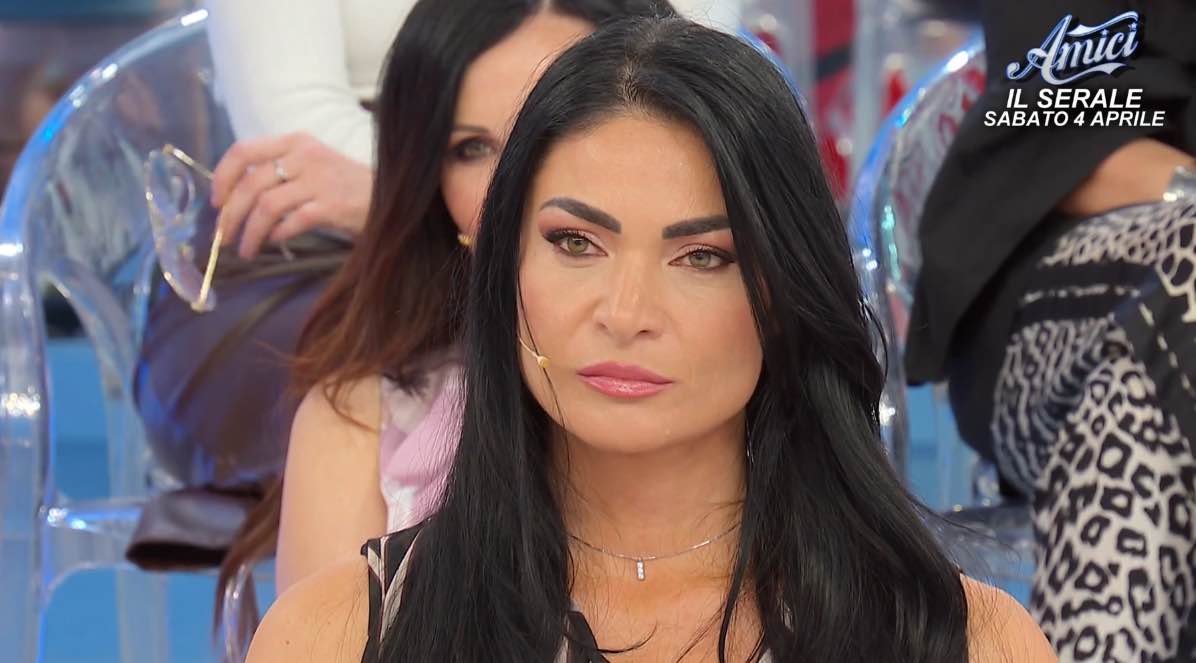 foto elena uomini e donne