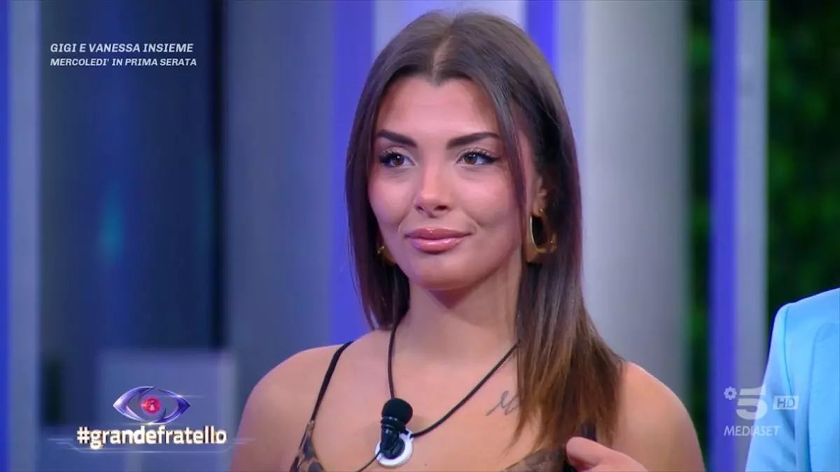 Foto Grazia Kendi GF