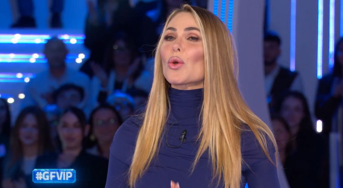 foto ilary blasi gfvip cambio palinsesto mediaset