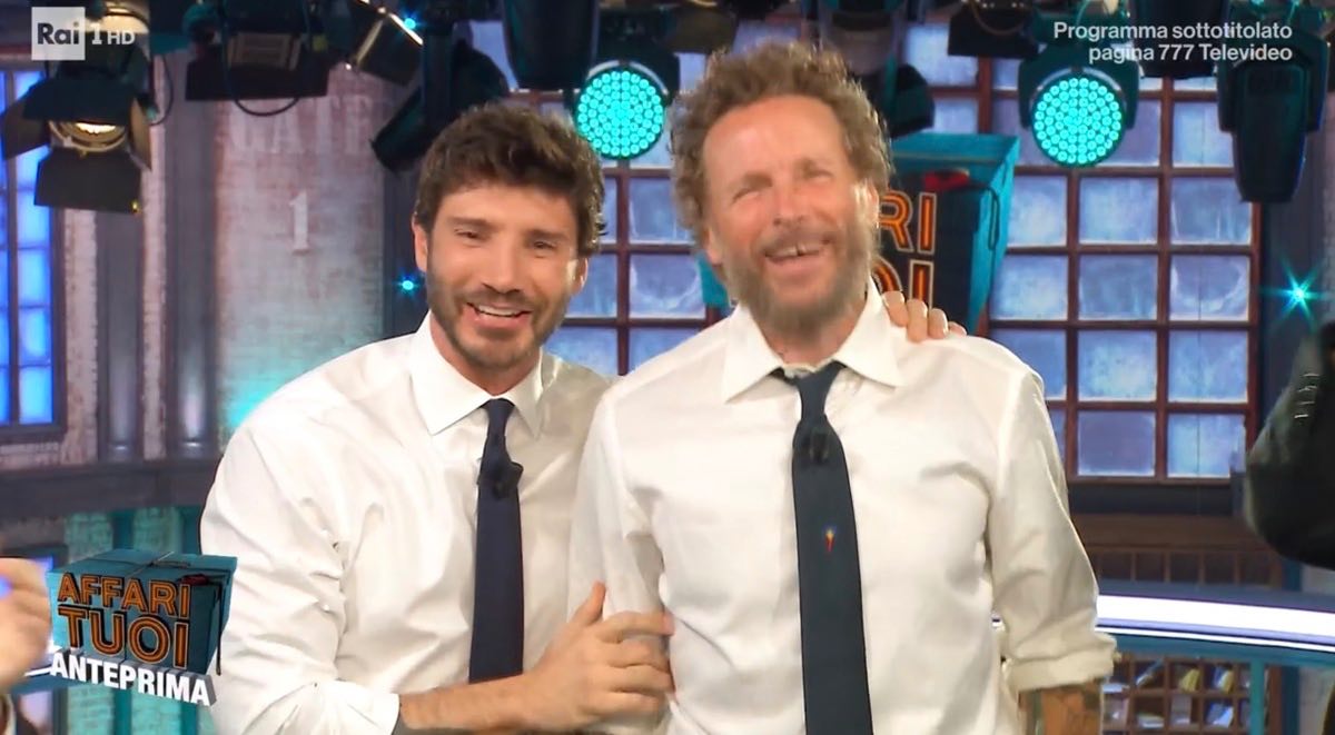 foto Jovanotti stefano de martino affari tuoi
