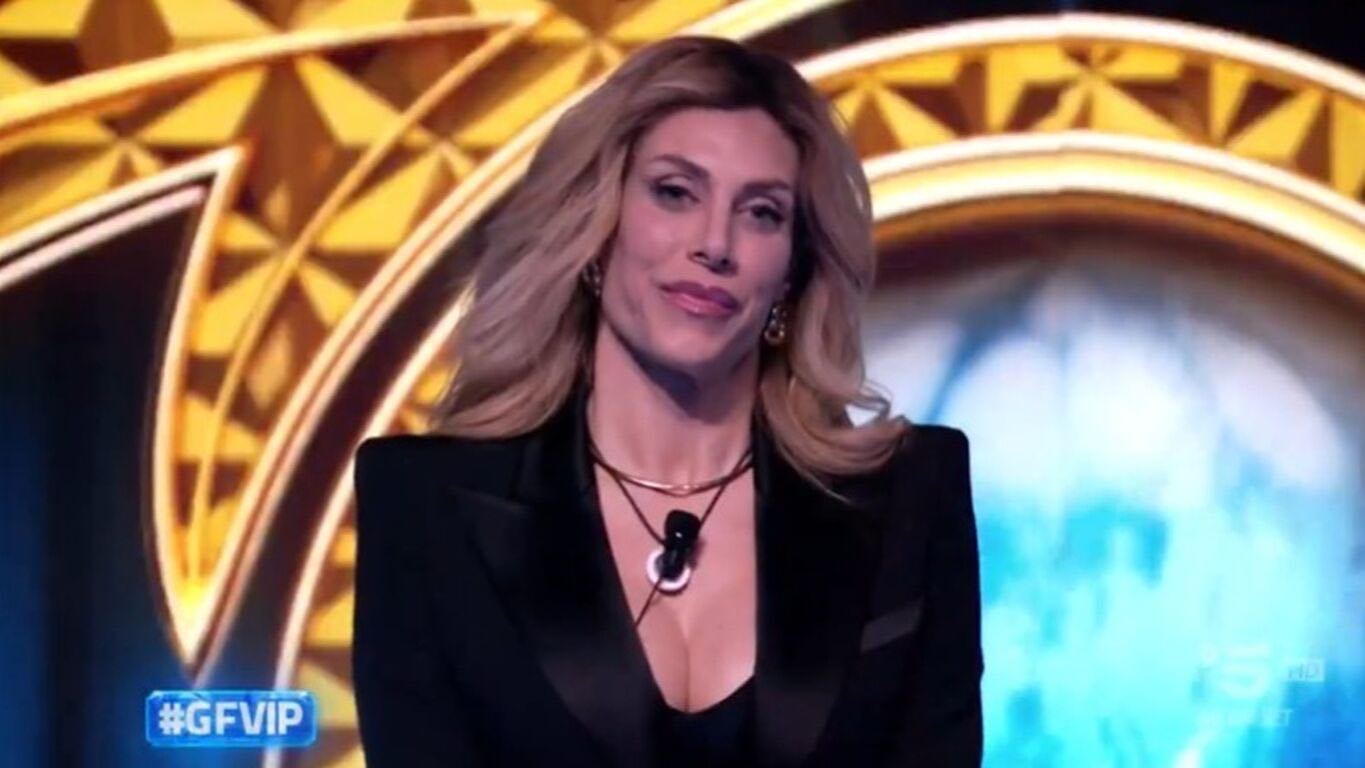 Foto Paola Caruso eliminata GF Vip