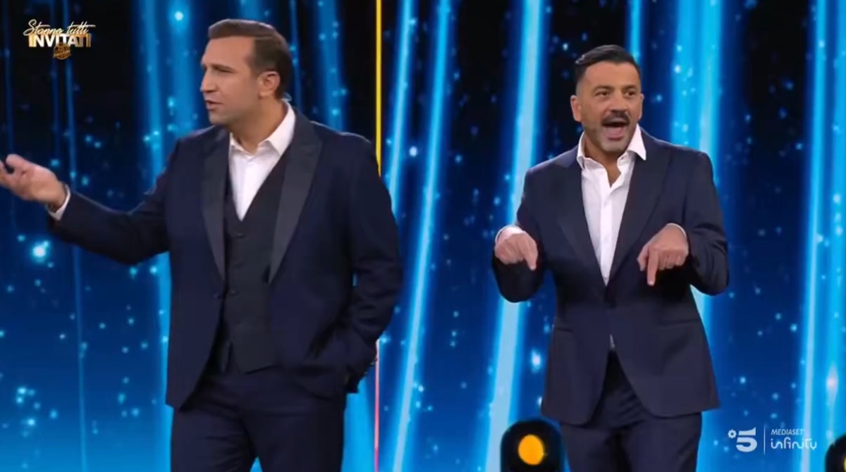 foto pio e amedeo stanno tutti invitati