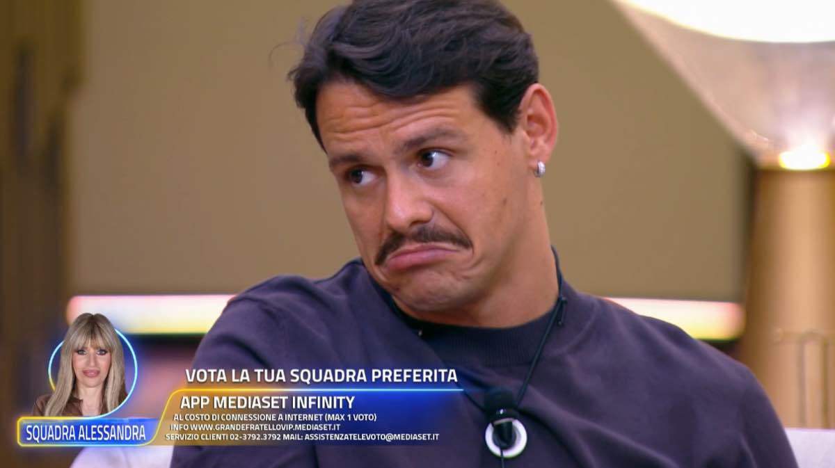 foto renato sotto accusa gfvip