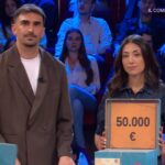 Affari Tuoi: il dottore prova a beffare Sara, che capisce tutto e vince 50.000€
