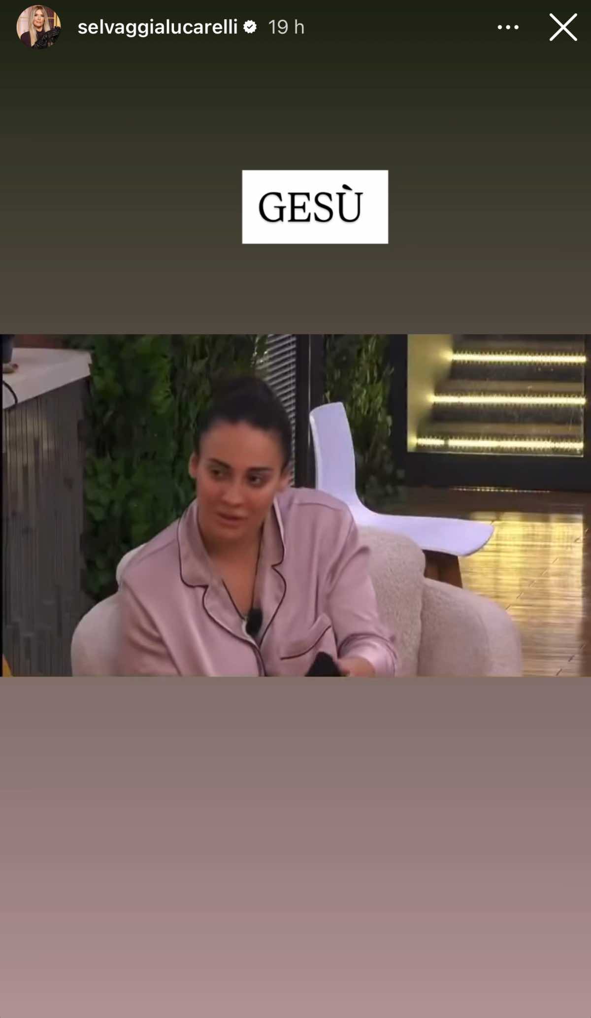 foto selvaggia lucarelli reagisce parole manzini su donne gfvip