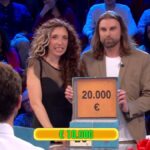 Affari Tuoi: dottore beffa due volte Simone, che alla fine vince 10.000€