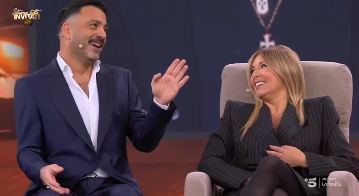 foto stanno tutti invitati selvaggia lucarelli