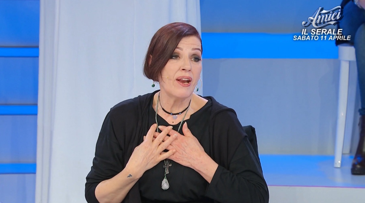 foto tini cansino polemica cinzia ued