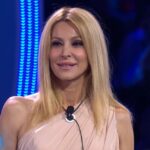 Compleanno Adriana Volpe, tanti ex del GF Vip non invitati: chi c’era e chi no