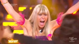 foto alessandra mussolini vince gfvip