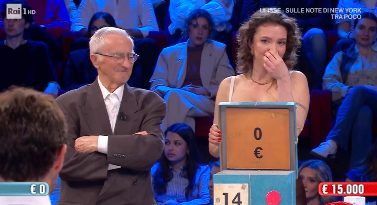 foto alessia affari tuoi non vince niente