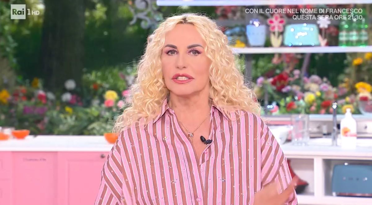 foto antonella clerici chiude e sempre mezzogiorno