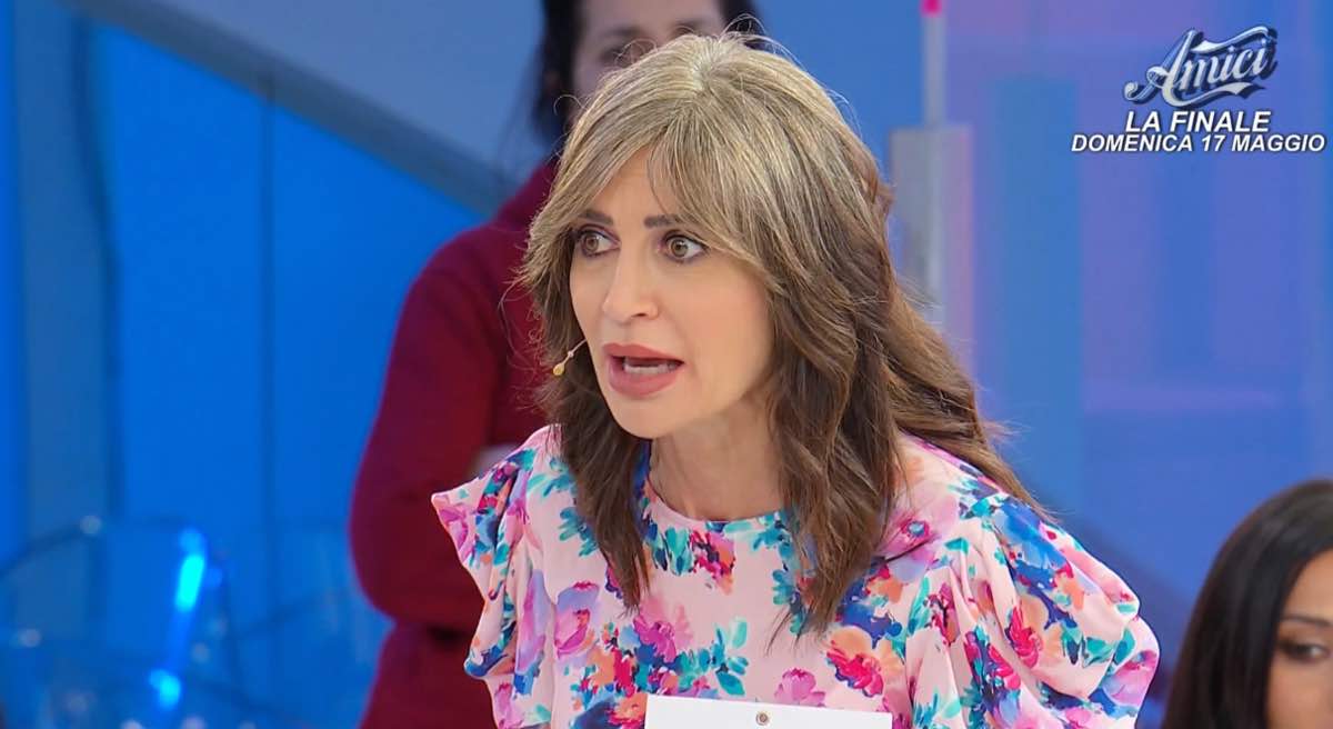foto barbara de santi perde il controllo con gemma