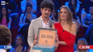foto brigitta vince 50 mila euro affari tuoi