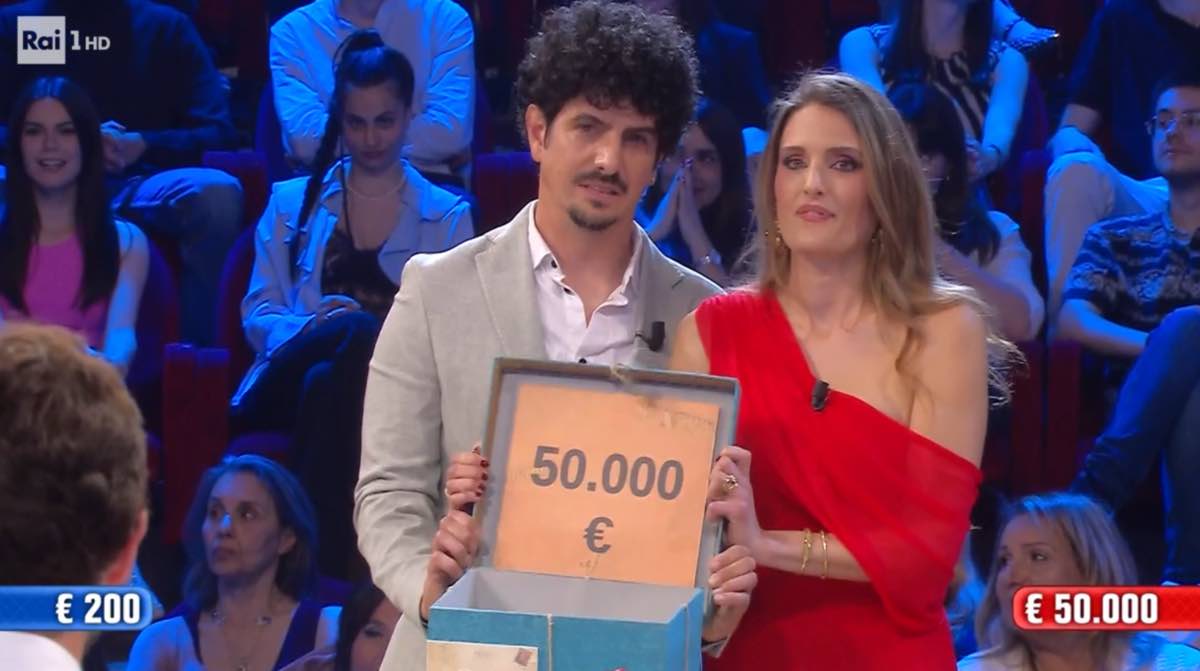 foto brigitta vince 50 mila euro affari tuoi