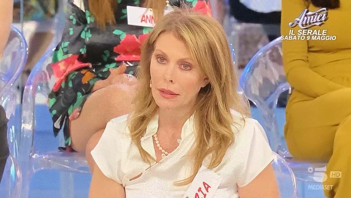 foto cinzia convince marco a restare a ued