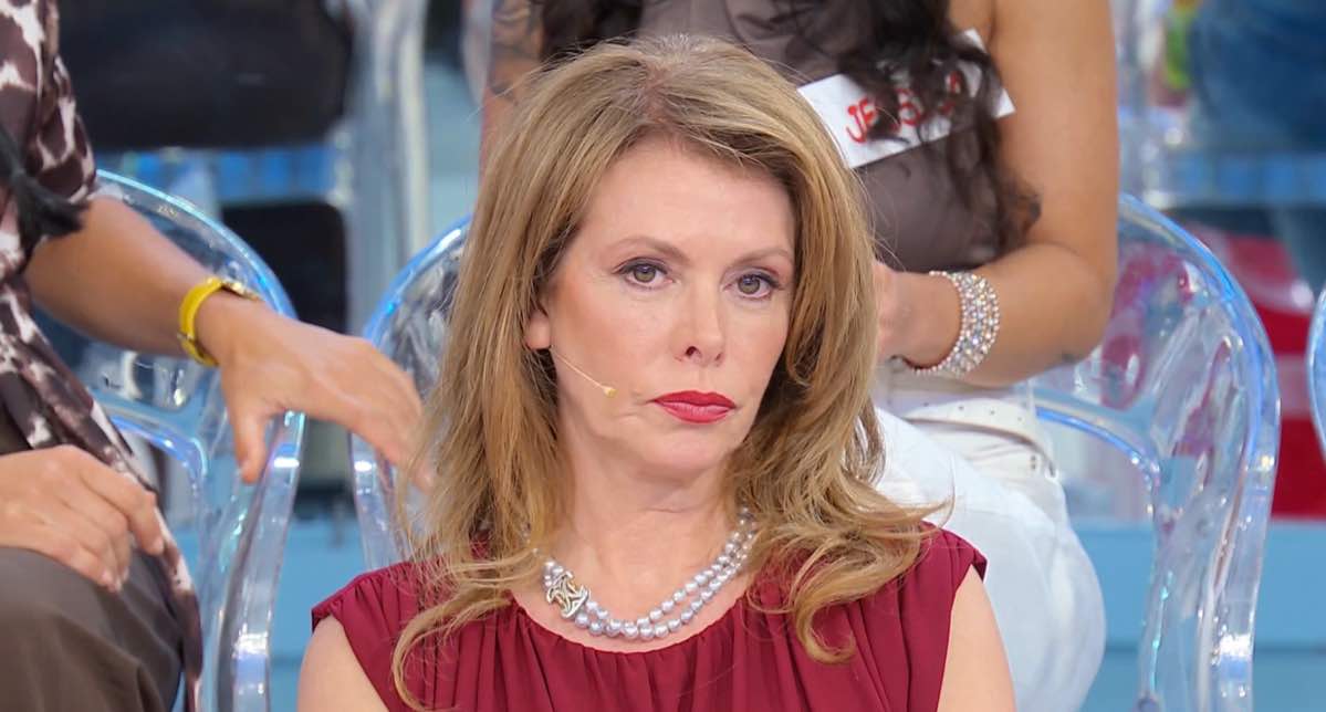 foto cinzia reagisce al ritorno di mario ued