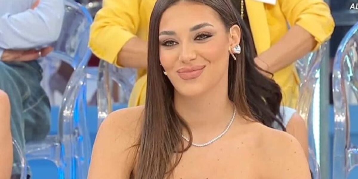 foto elisa emoziona ciro ued
