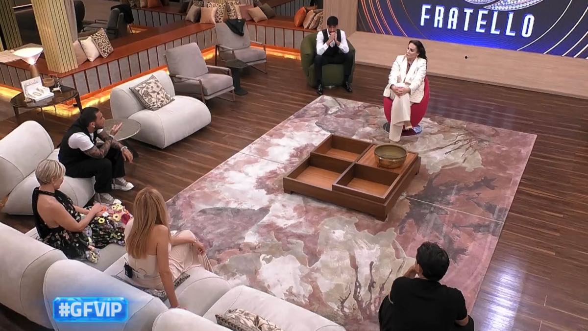 foto francesca manzini contro tutti