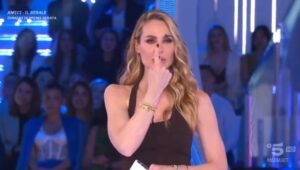 foto ilary blasi mosca gfvip