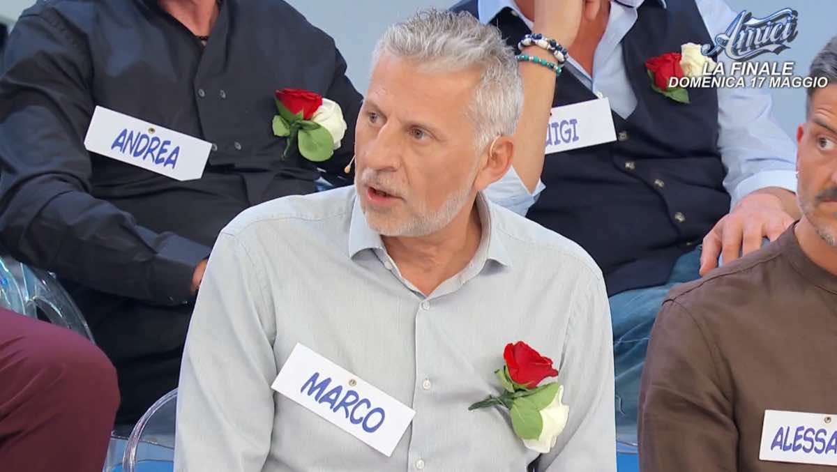 foto marco sotto accusa a ued