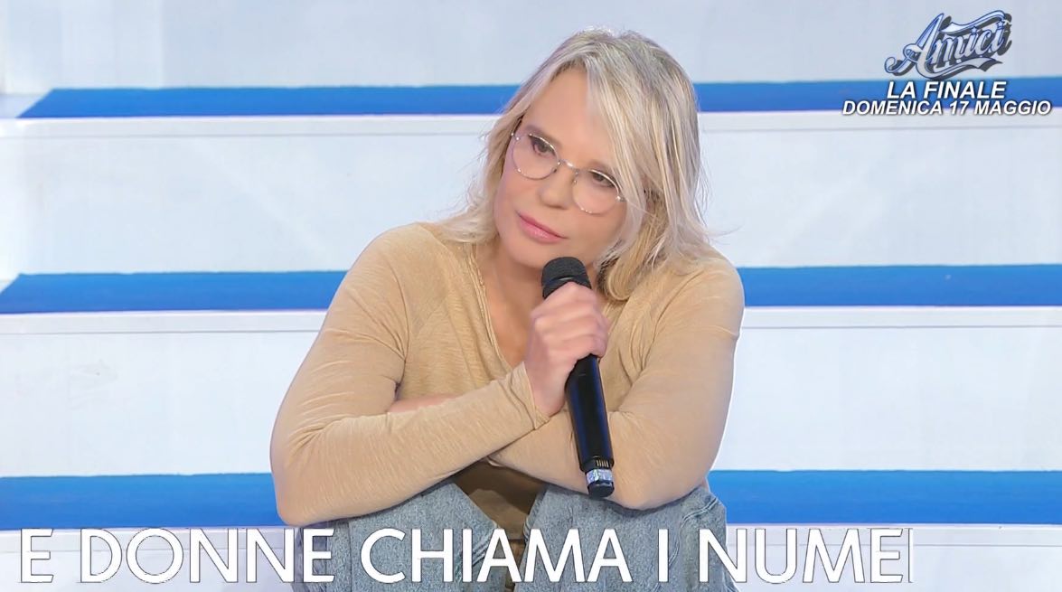foto maria de filippi e richiesta aiuto cinzia