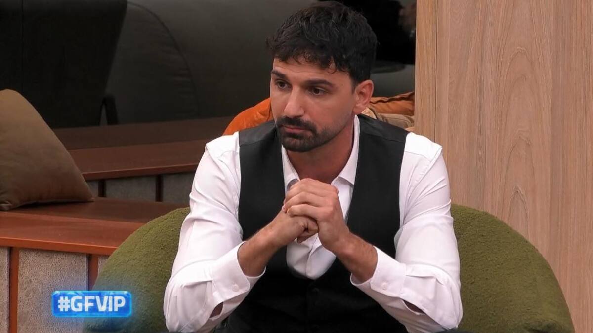 foto raimondo todaro criticato gfvip