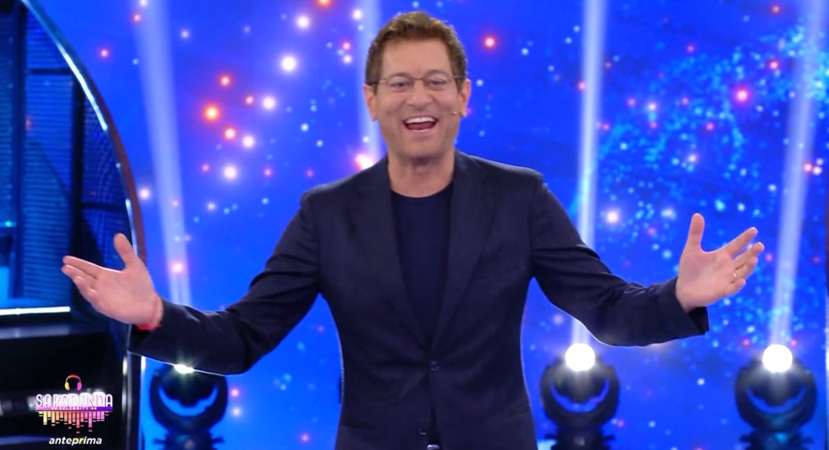 foto sarabanda celebrity enrico papi ascolti