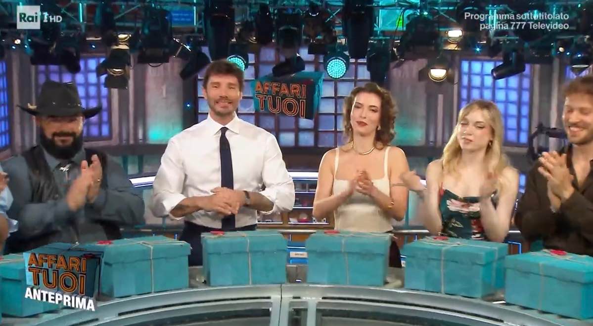 foto stefano de martino alessia affari tuoi