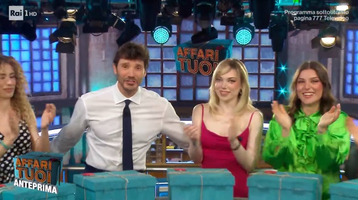 foto stefano de martino laura affari tuoi