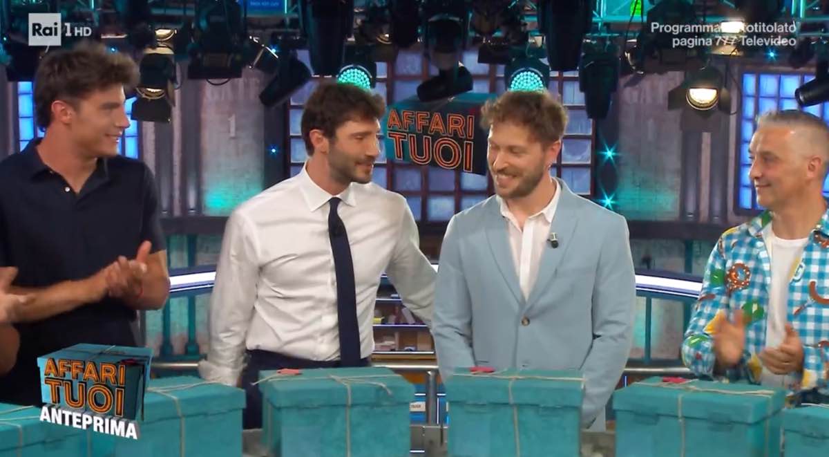 foto stefano de martino paolo affari tuoi