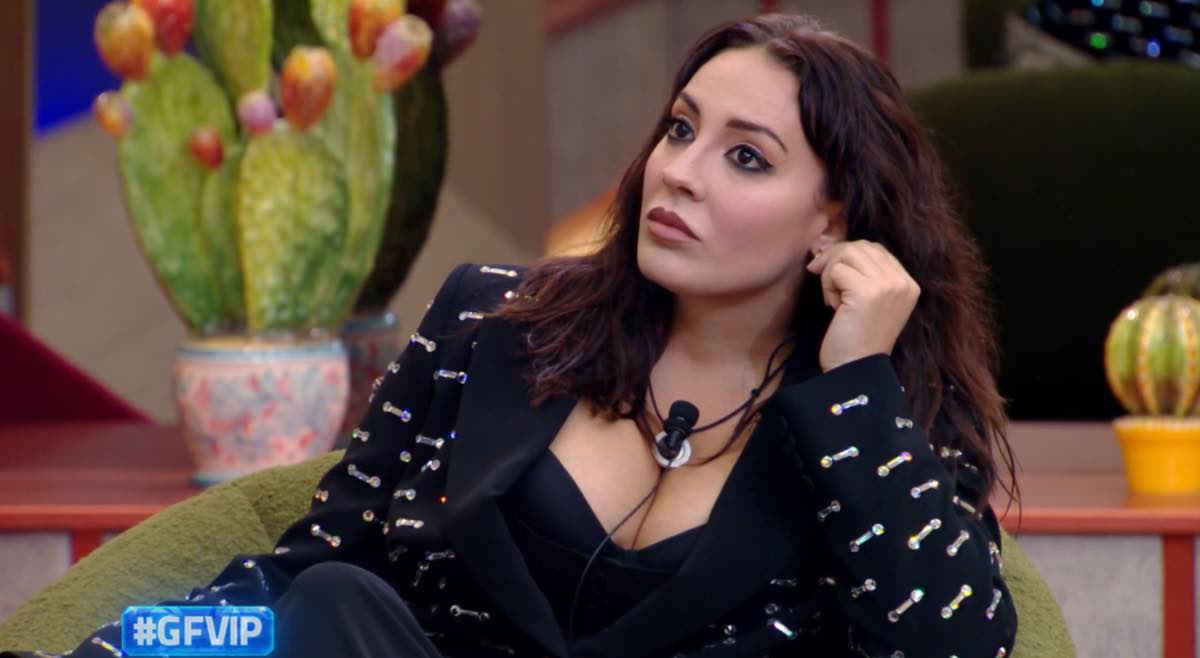 foto tutti contro francesca manzini