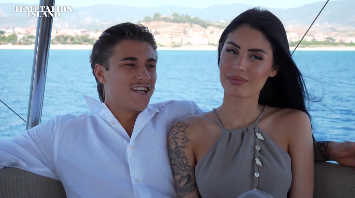 foto gabriele sara temptation island video intimo