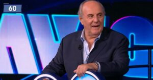foto gerry scotti la ruota puntata 11 giugno