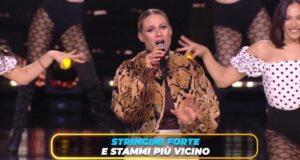 foto michelle hunziker prima puntata super karaoke