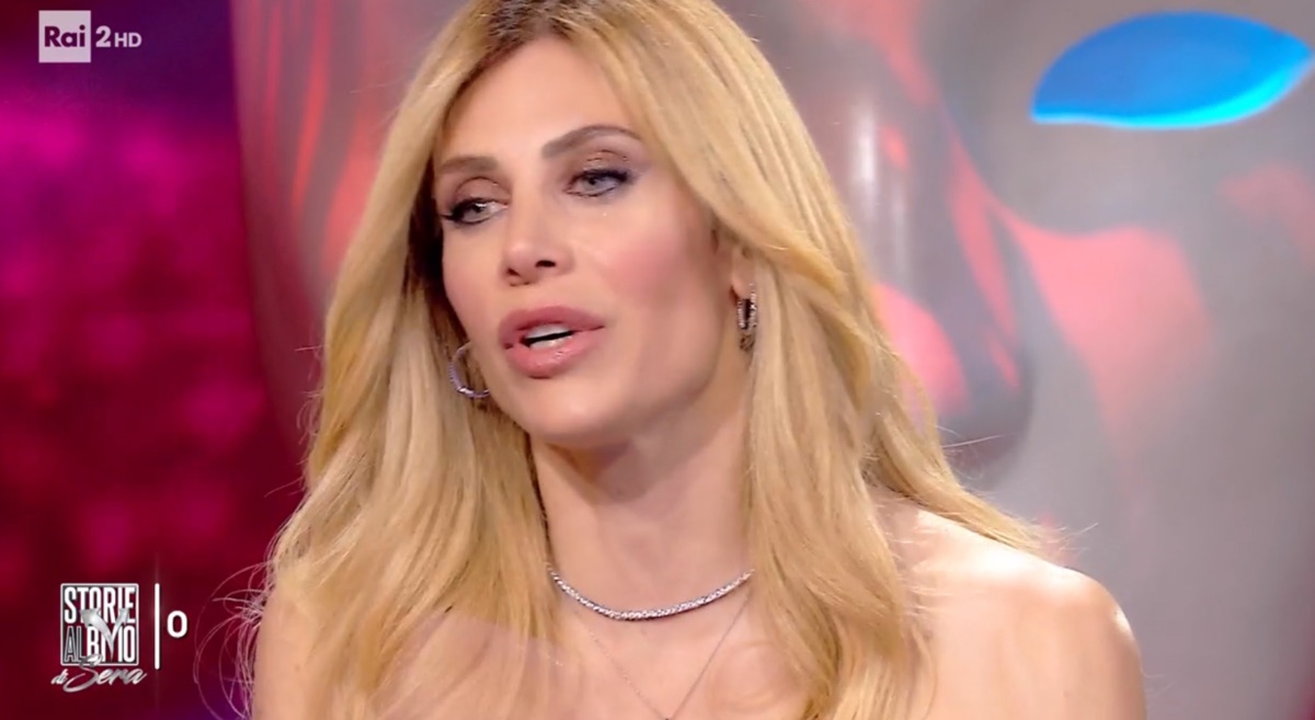 foto Paola Caruso pentita di aver partecipato al gfvip