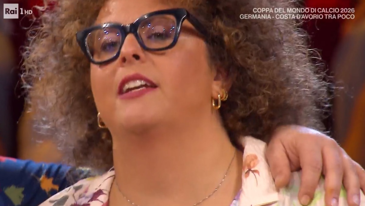 foto sara affari tuoi non vince niente