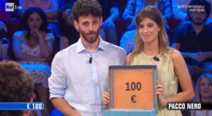 foto sara affari tuoi vince 100 euro