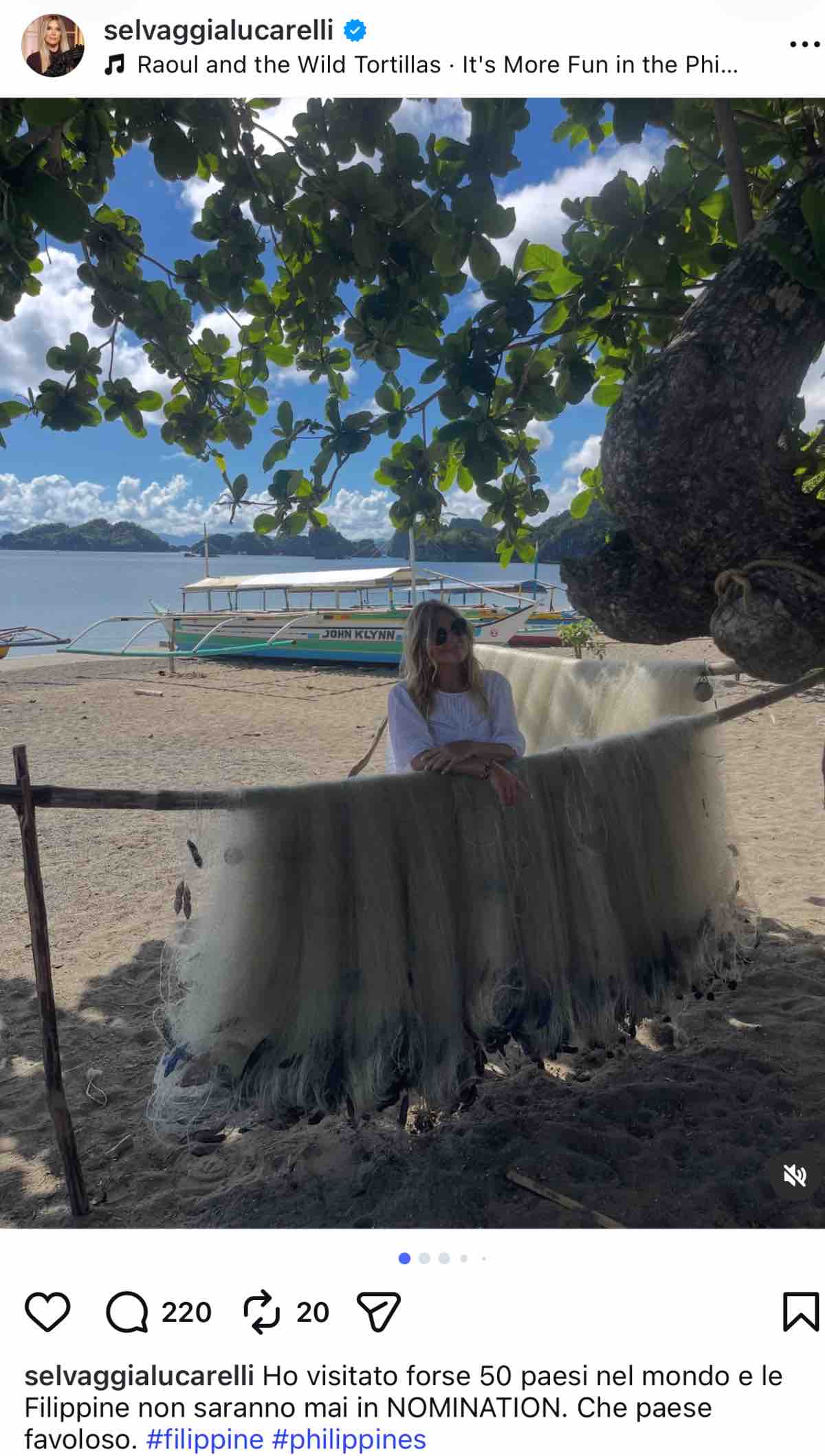 foto selvaggia lucarelli parere filippine isola