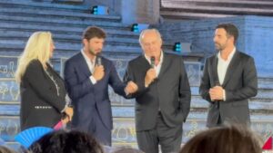 Foto Stefano De Martino Gerry Scotti appello