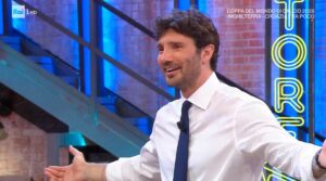 foto stefano de martino ironizza su gerry scotti