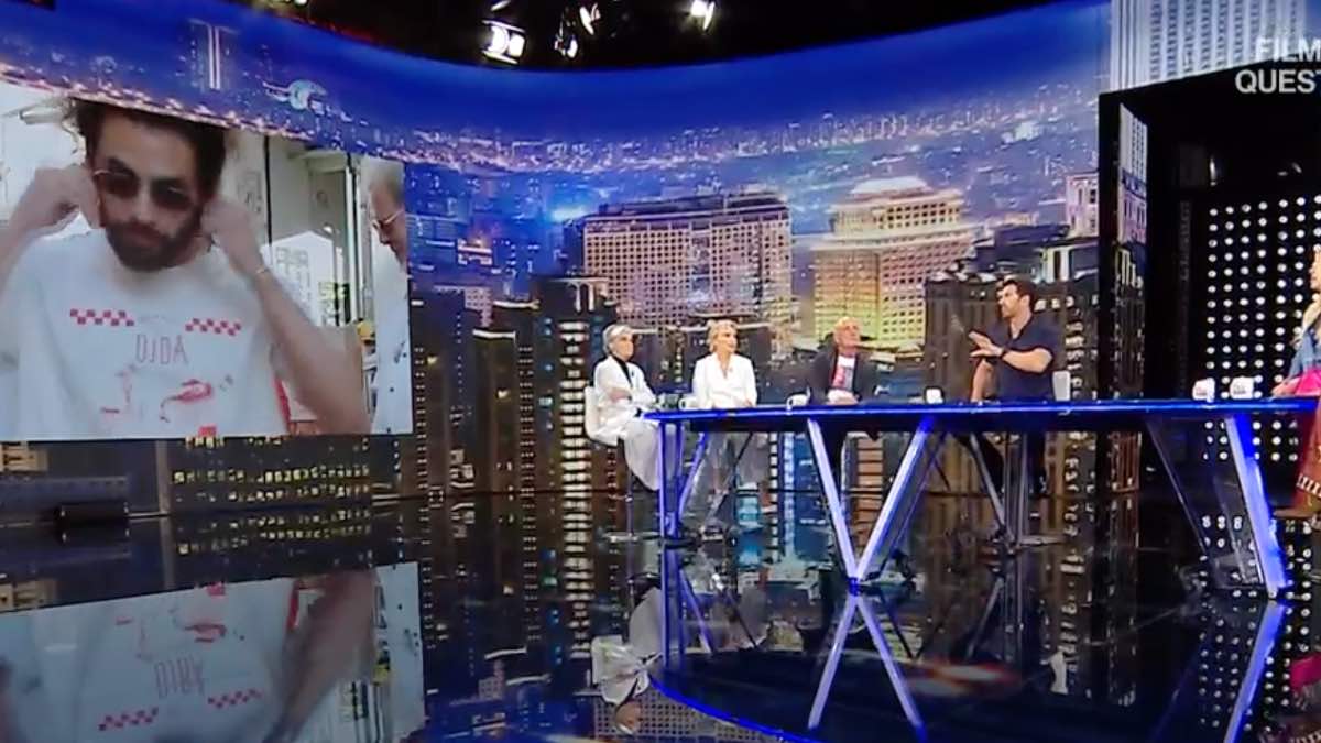 Foto Vita in diretta censura