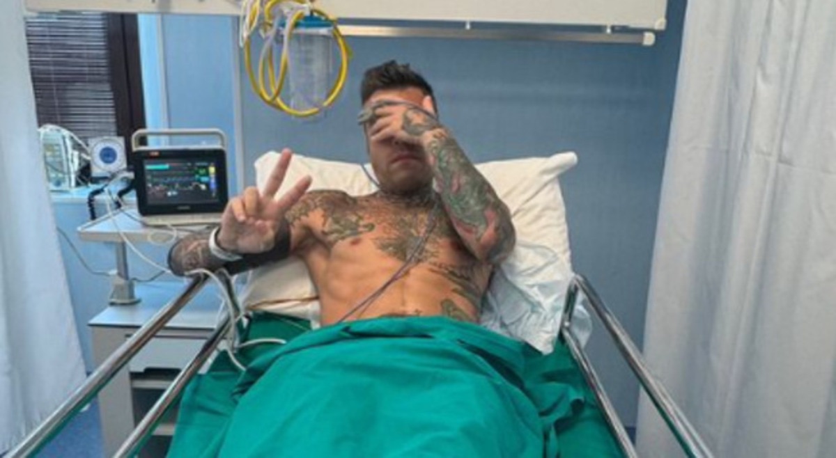 foto fedez ricoverato