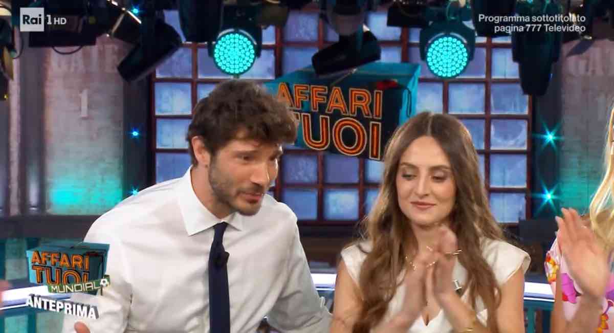 foto stefano de martino Isabel affari tuoi