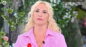 foto antonella clerici celebra ascolti il mio nome e carlo