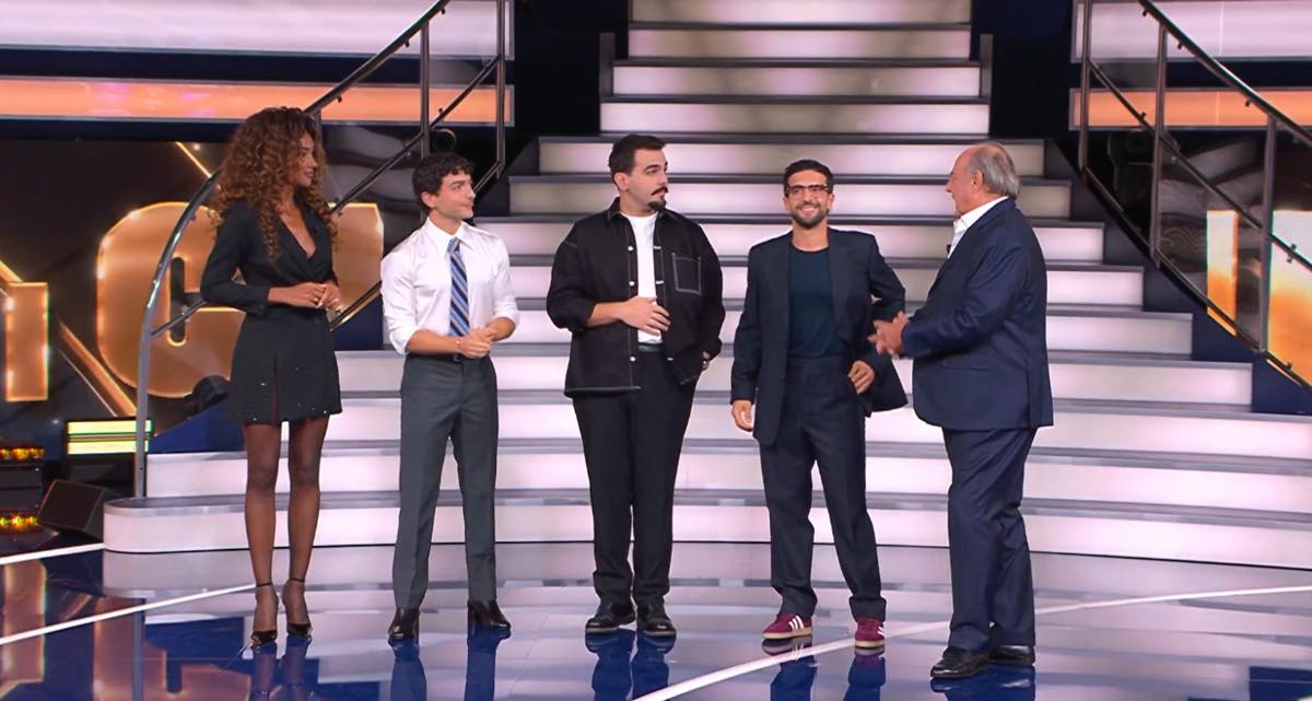 foto la ruota dei campioni e delle stelle ascolti
