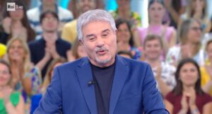foto reazione a catena pino insegno ascolti 7 settembre