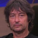 GF Vip, Simone Annicchiarico ricorda i suoi genitori: “Ora sono solo come un cane”