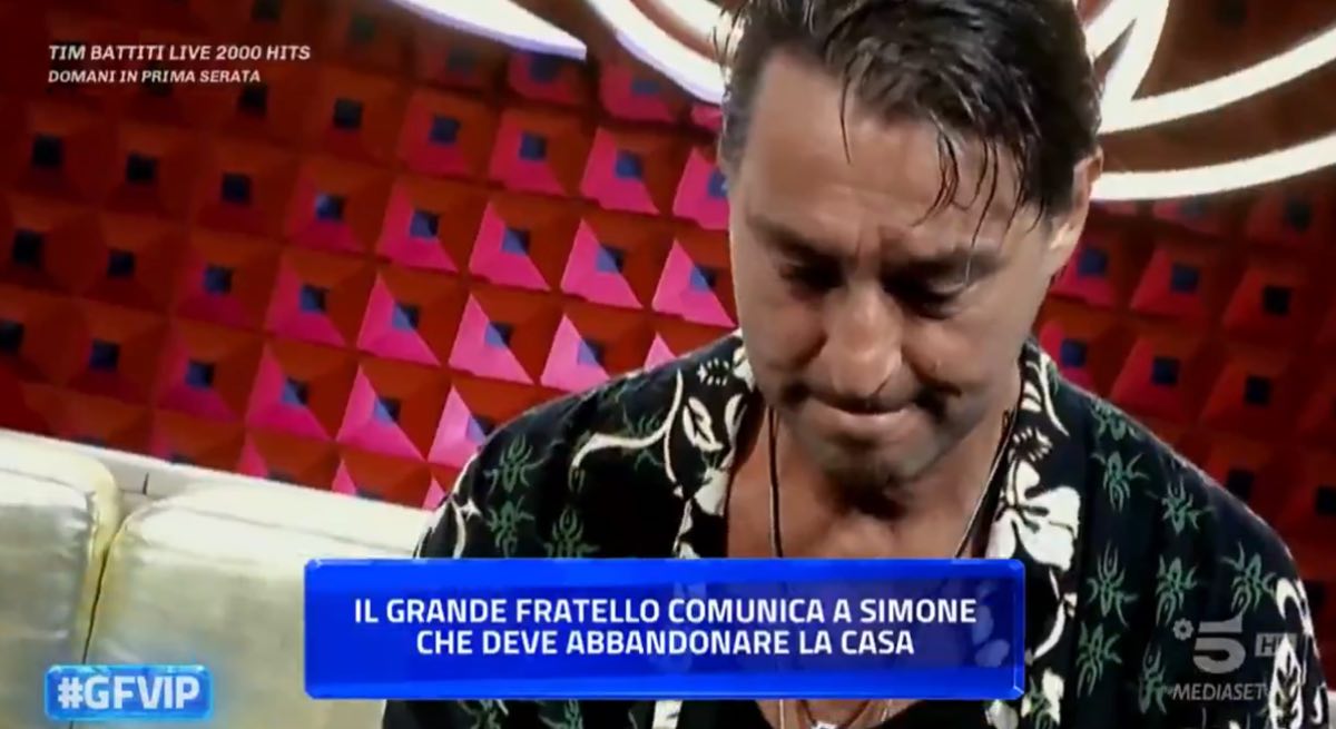 foto simone annicchiarico gfvip bestemmia espulsione