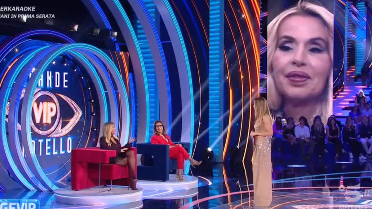 Foto Valeria Marini Selvaggia Lucarelli GF Vip